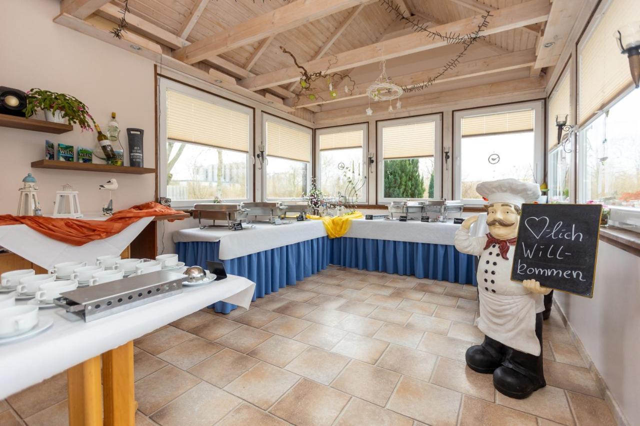 Pension Zum Lindeneck Lubz Exterior photo